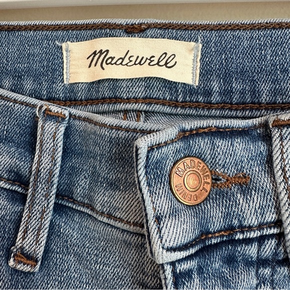 Madewell Mid-Rise Kick Out Jeans – Size 29 – Excellent Used Condition - Picture 2 of 11